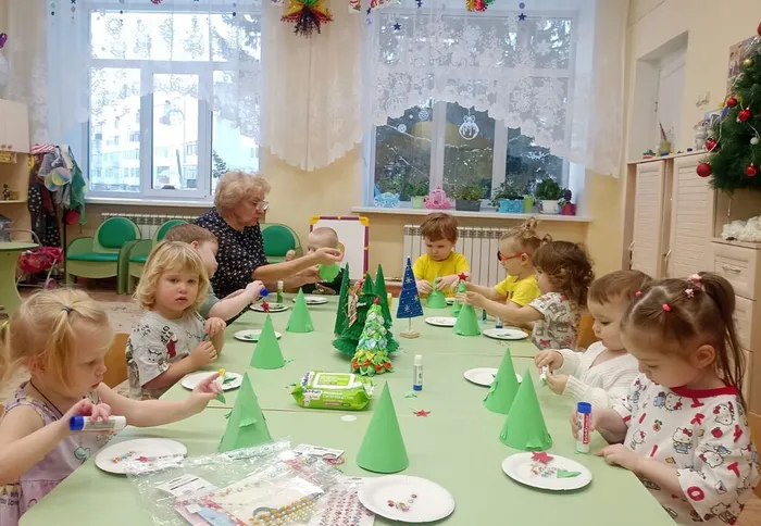 Мастер-класс по изготовлению новогодних ёлочек