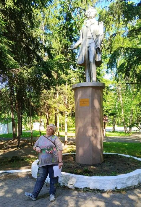 Мы вдохновенно Пушкина читаем…