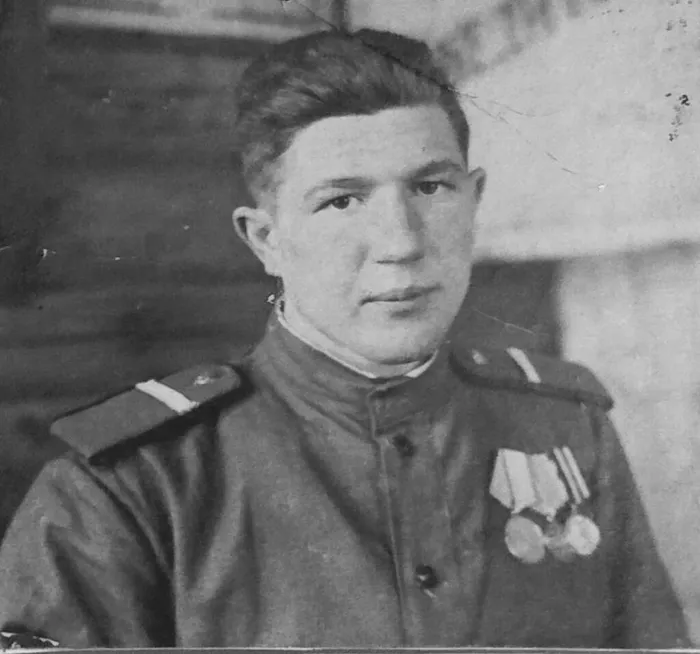 1 Ерошкин Григорий Григорьевич