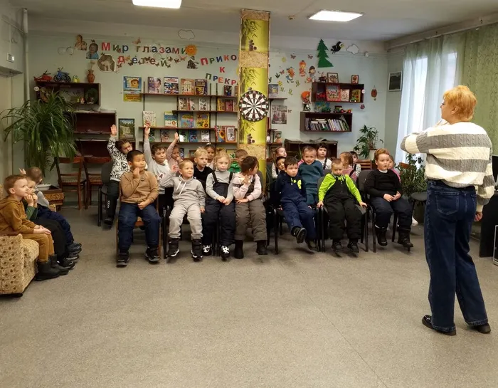 Экскурсия в библиотеку «В гости к книгам мы идём»