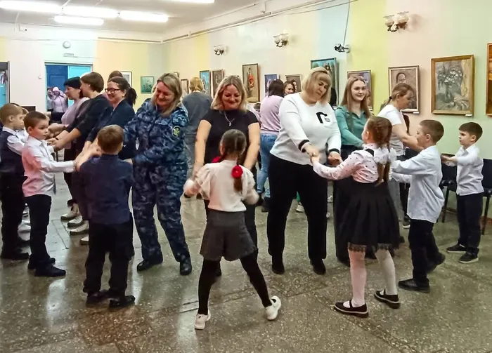 Праздничная игровая программа «Число восьмое – не простое»