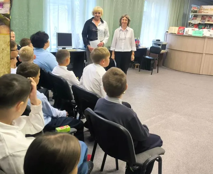 Познавательно-игровая программа «Ура! Ура! Нам в школу пора!»