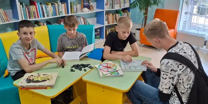 Развлекательная игротека  «День веселых затей для книжкиных друзей»