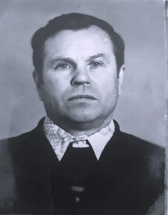 2 Клиндухов Петр Иванович, 1977 год
