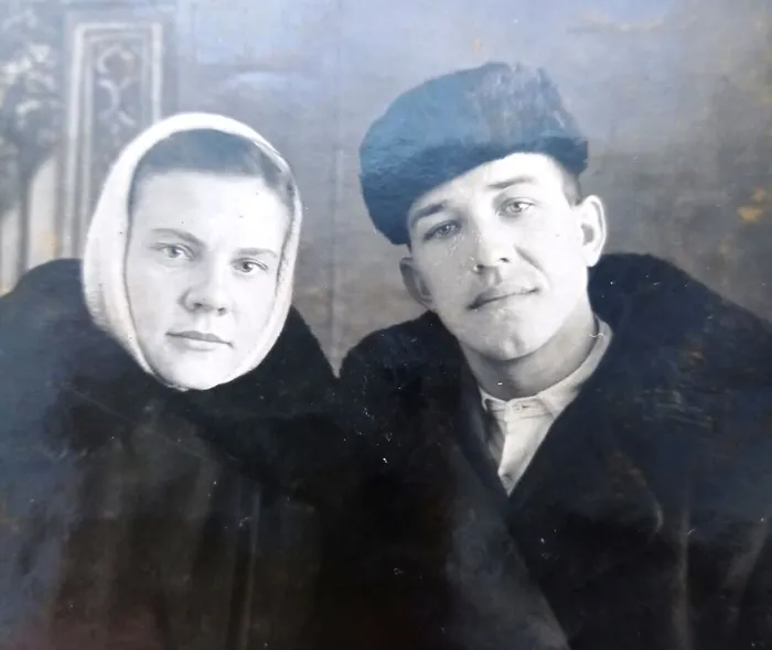 4. Рачилин Г.И. с женой, после войны