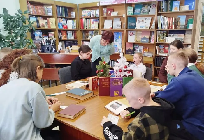 Интеллектуальная игра «Словарь – это просто!»