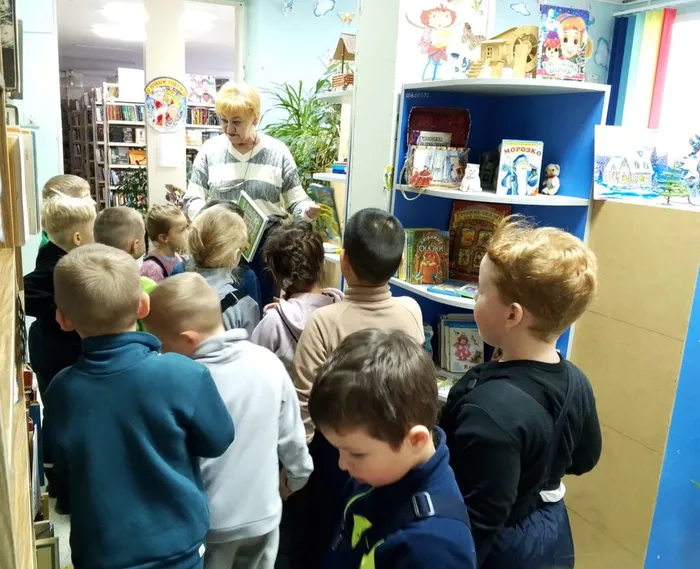 Экскурсия в библиотеку «В гости к книгам мы идём»