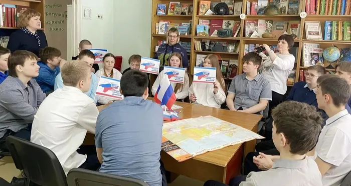 Патриотический час «Весна. Россия. Крым»