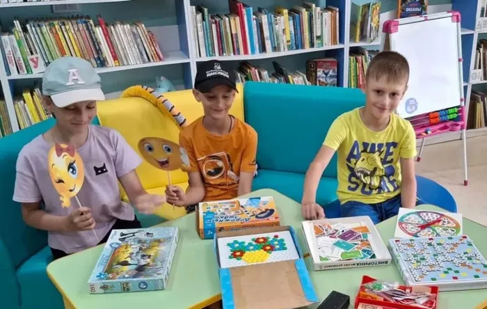 Развлекательная игротека  «День веселых затей для книжкиных друзей»