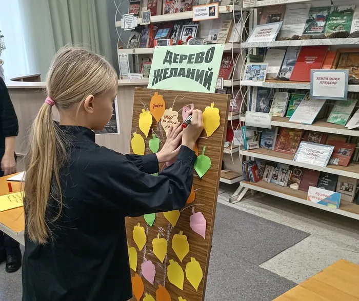 Праздничная программа «Слово мама звучит как песня»