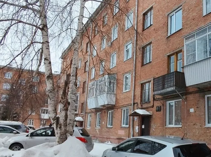 Мемориальная доска Гусеву А.И. фото В. Григорюк, март 2026 г