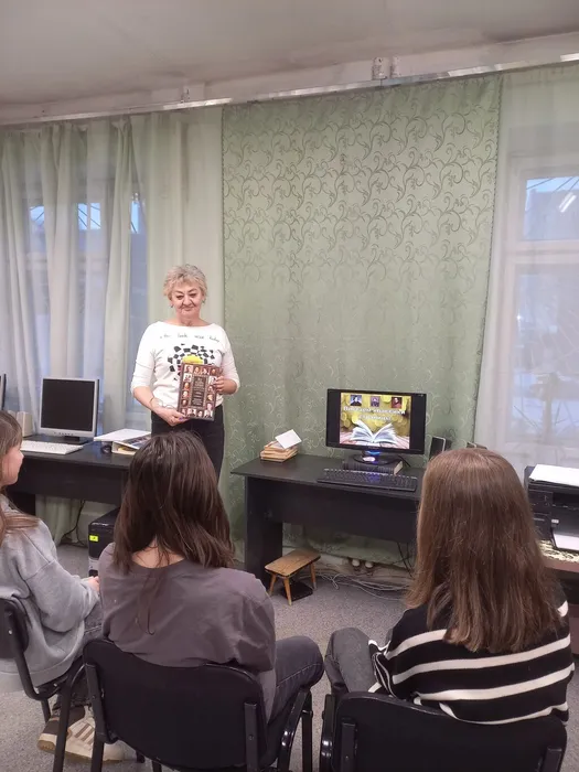 В Неделю молодёжной книги – по литературному маршруту