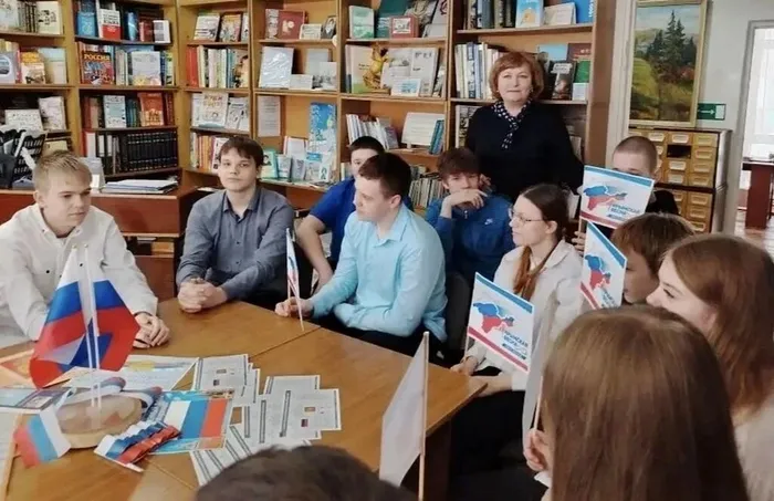 Патриотический час «Весна. Россия. Крым»
