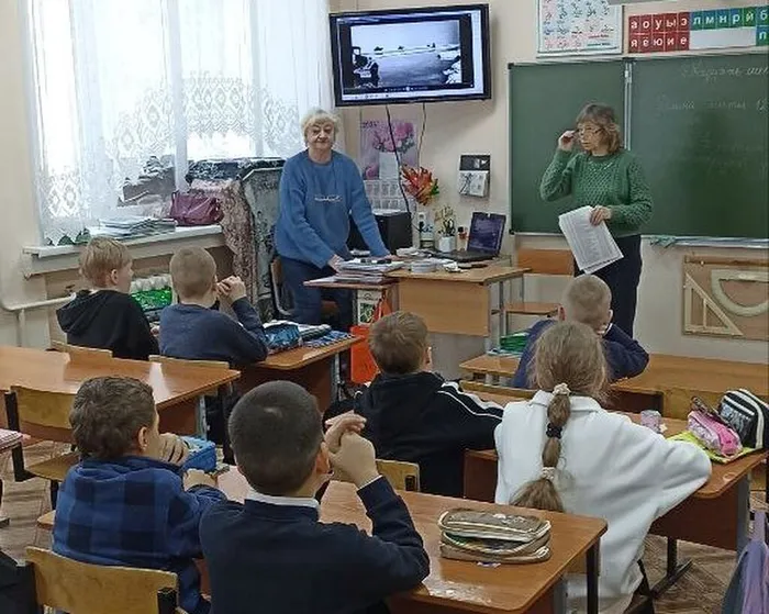 Историко-патриотический час «Навечно в памяти народной непокоренный Ленинград»