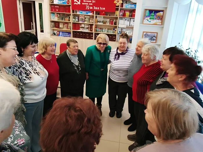 Встреча старых друзей с новыми книгами