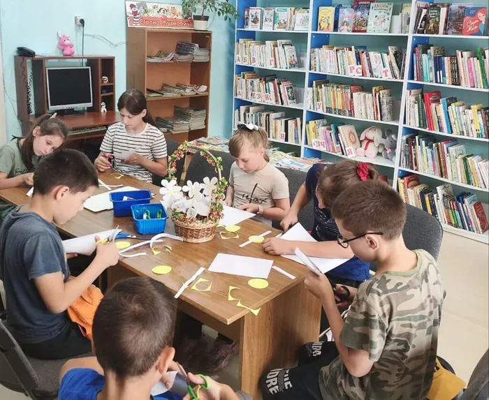 Ромашка - главный символ праздника