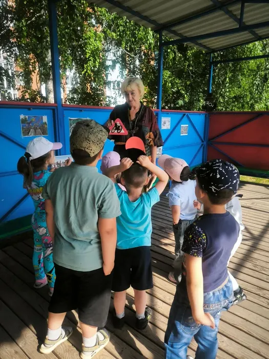 Путешествие в мир безопасности «Внимание! Дорога!»