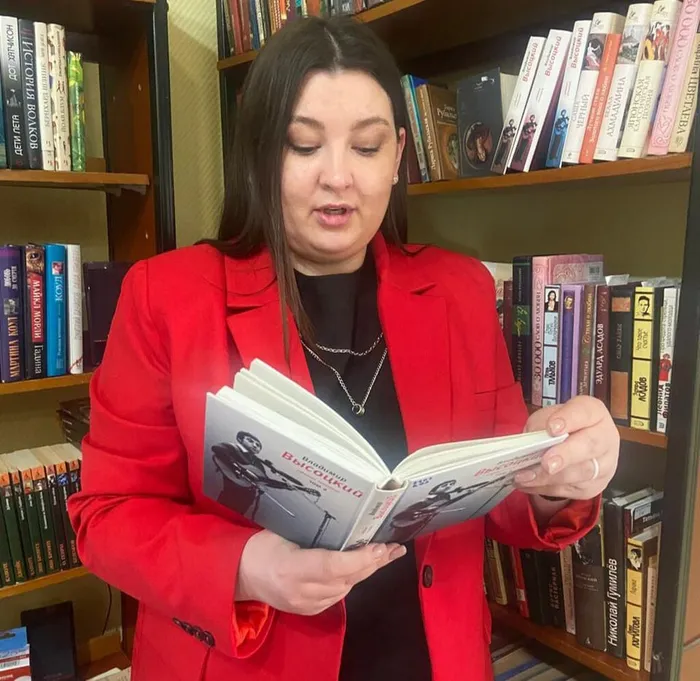 «Поэзия мир наделяет душой»