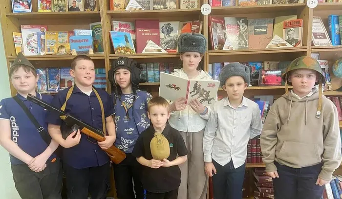 День патриотической книги «Склоняем голову пред подвигом солдат»