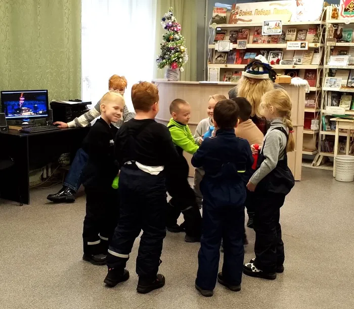 Экскурсия в библиотеку «В гости к книгам мы идём»