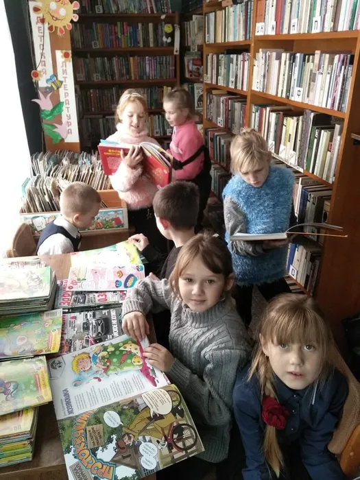 Экскурсия по библиотеке «Здравствуй, юный книгочей!»