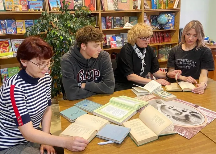 Акция «Читаем Есенина»