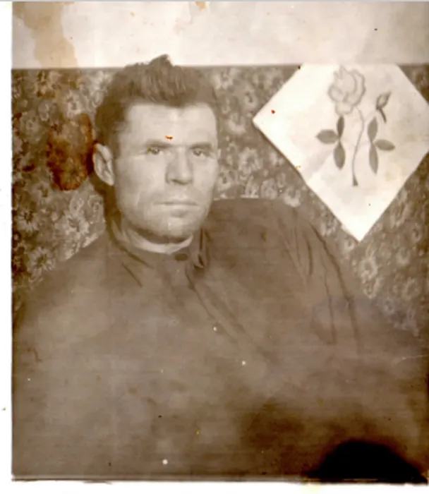 1 Мешалкин Г.И. довоенная фотография