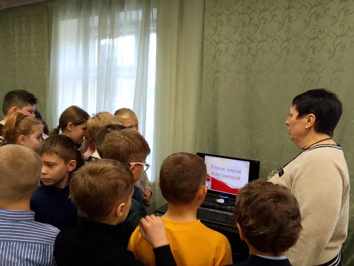 Час памяти «Мы чтим героев наших»