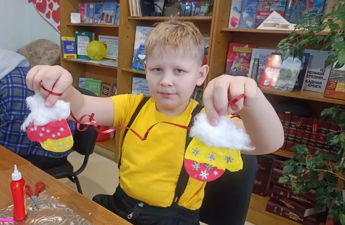 Мастер-класс «Новогодняя варежка…»