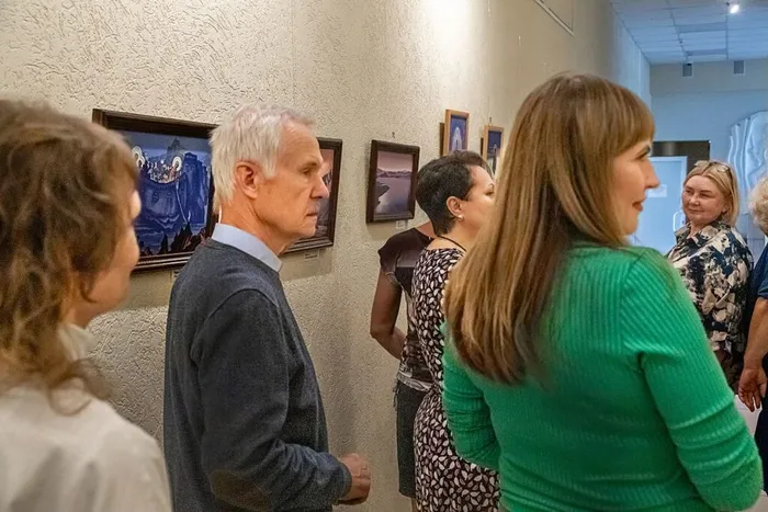 Выставка «Свет через Искусство»