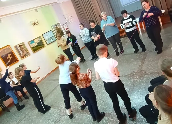 Конкурсно-игровая программа «Мамин день»