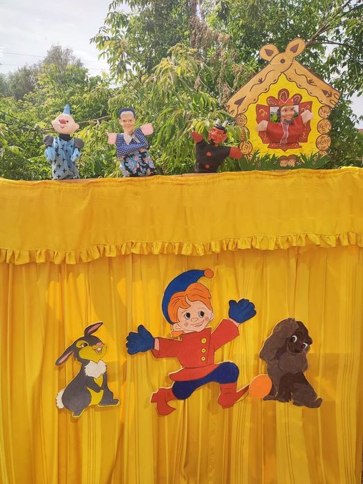 Кукольный спектакль на летней площадке